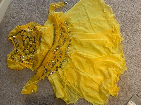 Belle skirt/top/scarf, ages 10/11 year: $10