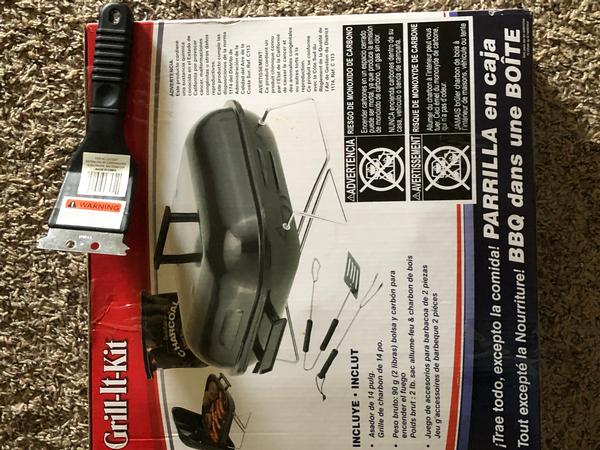 Grill kit with lighter N brush 