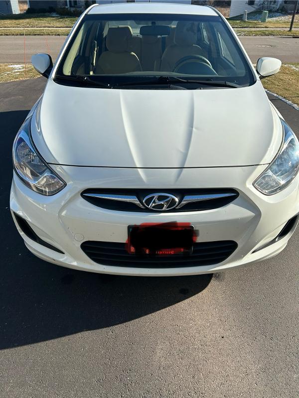 2014 White Hyundai Accent - 51713 miles