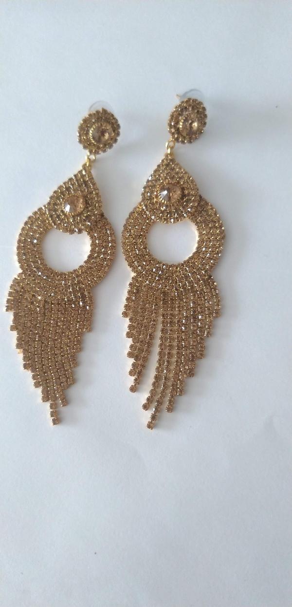 New beautiful Hanging earrings