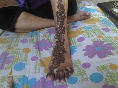 Beautiful Henna on Leg