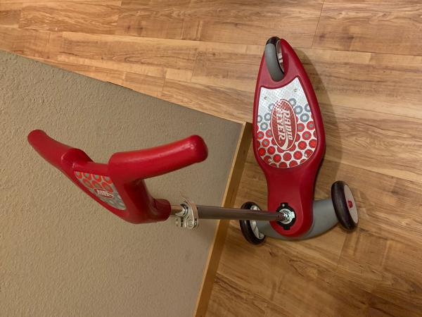 radio flyer floor scooter